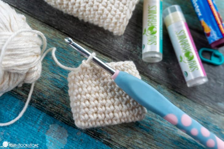 Create Your Own Adorable Crochet Triple Chapstick Holder: A Fun and Practical DIY Guide