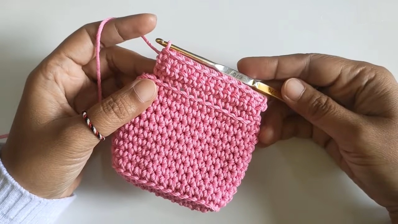 Create Your Own Adorable Crochet Mini Purse: A Step-by-Step Guide