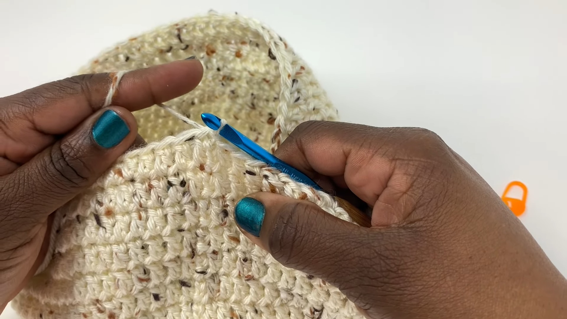 Create Your Own Stylish Crochet Bucket Hat: A Comprehensive Guide for Fashion and Fun