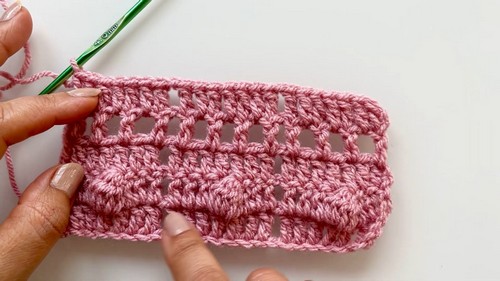 Crochet Bobble Square Pattern - A Fun and Textured Crochet Project