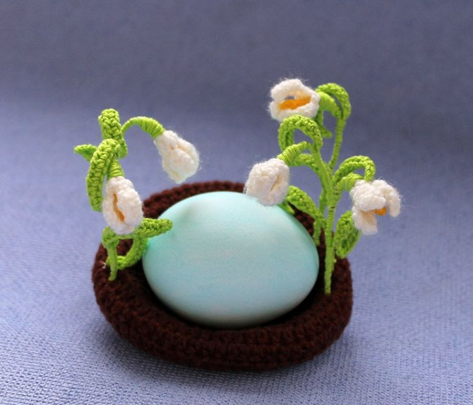 Crochet Easter Nest with Snowdrops