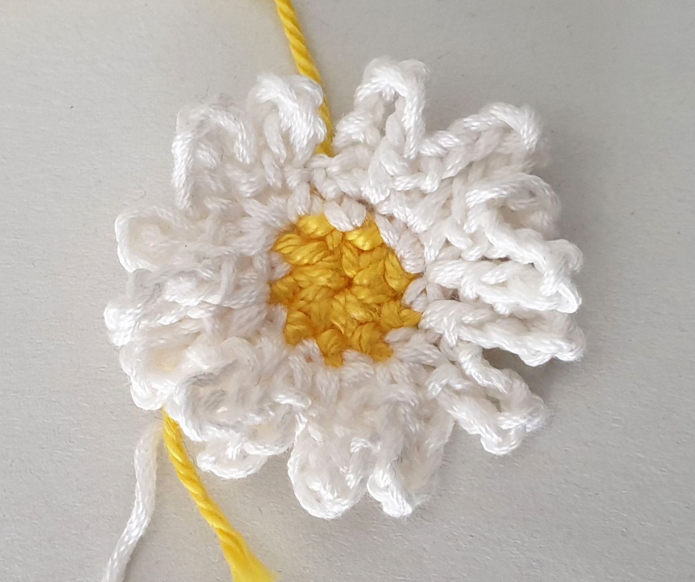 Create a Stylish Crochet Summer Hat for Kids – Fun and Protective Accessory