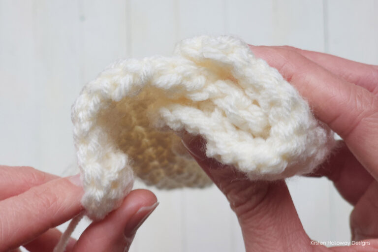 Create Your Stylish and Cozy Crochet X-Twist Headband: A Complete Pattern Guide