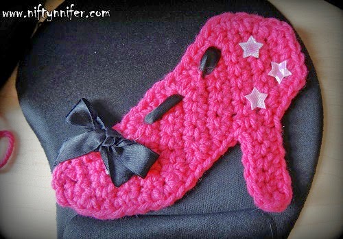 Create a Charming High Heel Shoe Motif with Crochet Techniques for Unique Projects