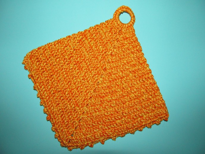 Crochet Double-Sided Diagonal Pot Holder: A Fun Kitchen Project for Enthusiasts and Beginners Alike Crochet Double-Sided Diagonal Pot Holder: A Fun Kitchen Project for Enthusiasts and Beginners Alike