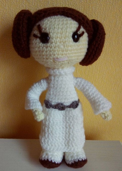 Create Your Own Crochet Princess Leia Doll: A Step-by-Step Guide for Star Wars Fans Create Your Own Crochet Princess Leia Doll: A Step-by-Step Guide for Star Wars Fans