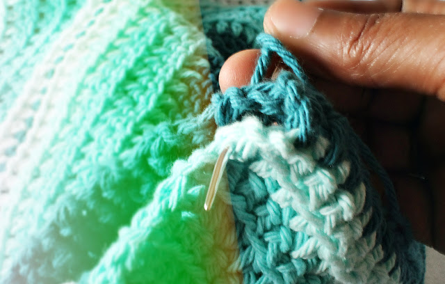 Crochet Knotted Beach Bag: Your Stylish and Functional Summer Essential