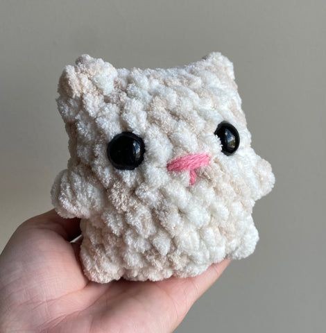 Create Adorable Crochet Kitties: A Complete Guide to Materials, Patterns, and Techniques for Crafting Your Feline Friends Create Adorable Crochet Kitties: A Complete Guide to Materials, Patterns, and Techniques for Crafting Your Feline Friends