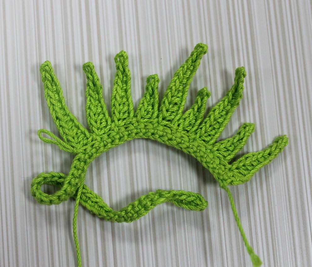 Create Your Own Charming Crochet Easter Basket with Chamomile Flowers: A Step-by-Step Guide