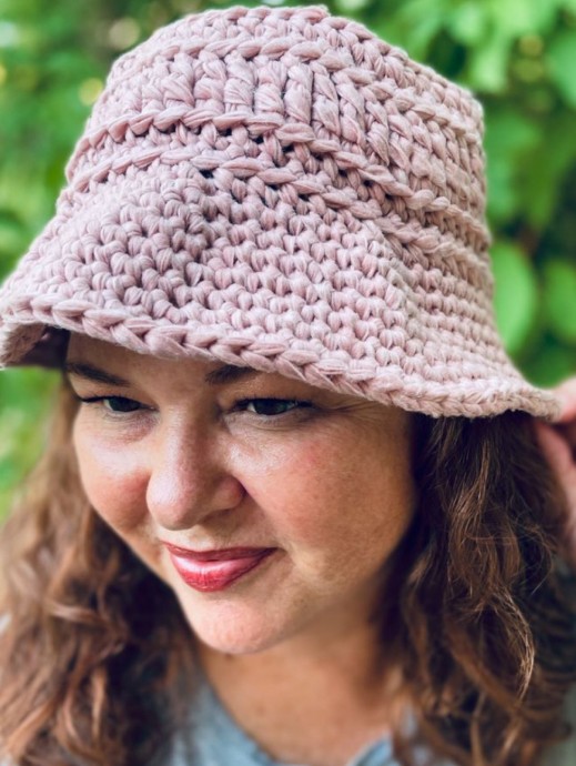 Crochet Pink Twist Bucket Hat