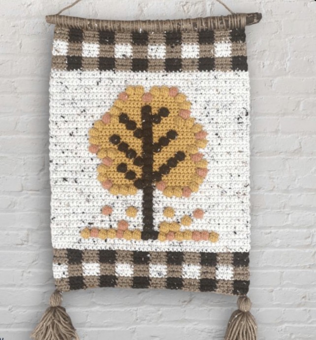 Free Crochet Pattern: Autumn Tree Wall Hanging