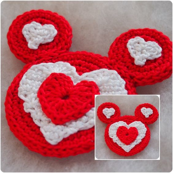 Crochet Valentine Mouse