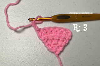 Crochet Valentine Heart Headscarf &ndash; A Charming Accessory for Valentine&#039;s Day