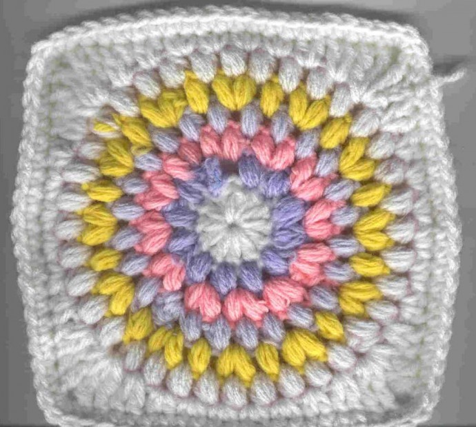 Create a Crochet Burst of Spring Washcloth: A Colorful DIY Guide for Your Home