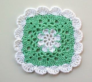 Discover the Charm of the Crochet Pretty Scallops Dishcloth - A Perfect Kitchen Companion