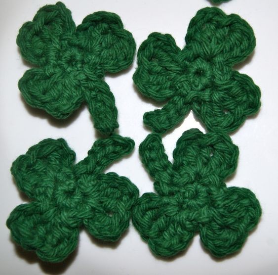 Create Adorable Crocheted Shamrocks: A Step-by-Step Guide for All Skill Levels Create Adorable Crocheted Shamrocks: A Step-by-Step Guide for All Skill Levels
