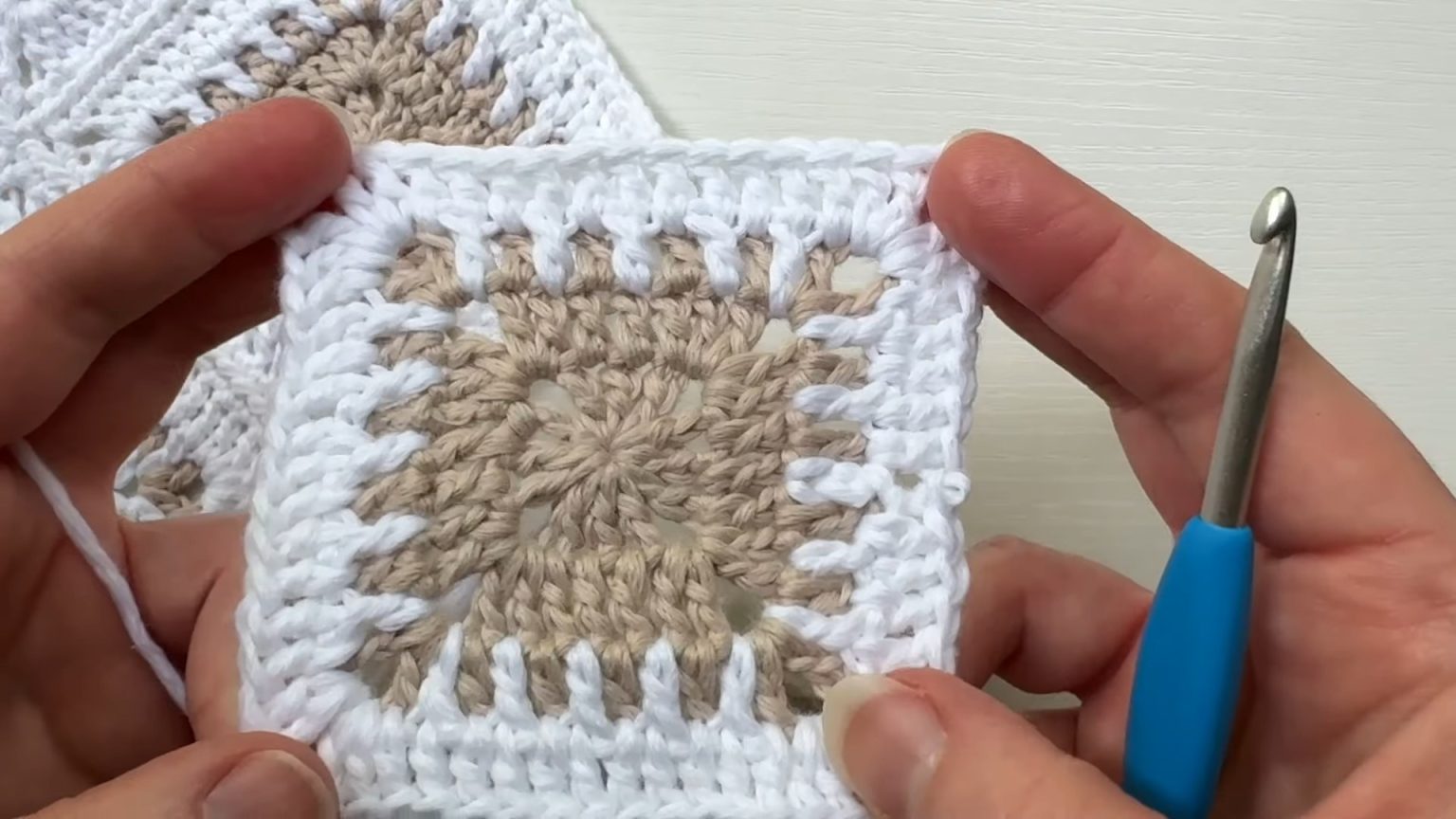 Crochet Granny Square Baby Blanket: Step-by-Step Guide for Beginners and Experts