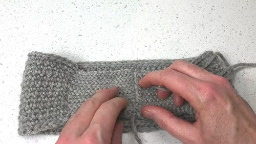 Create Your Own Cozy Crochet Bowen &amp; Ribbed Headband with Simple Instructions