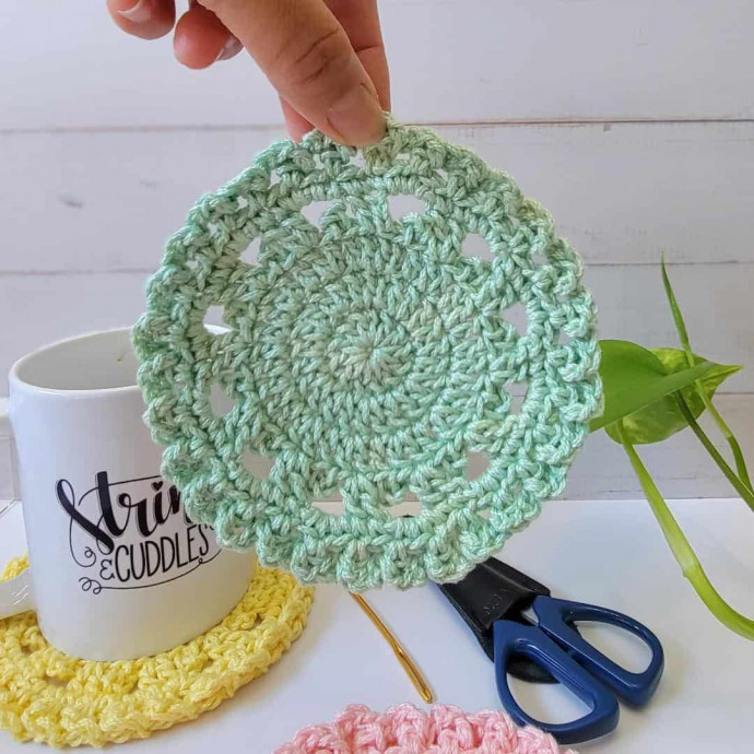 Create Adorable Crochet Summer Coasters for Your Dining Experience