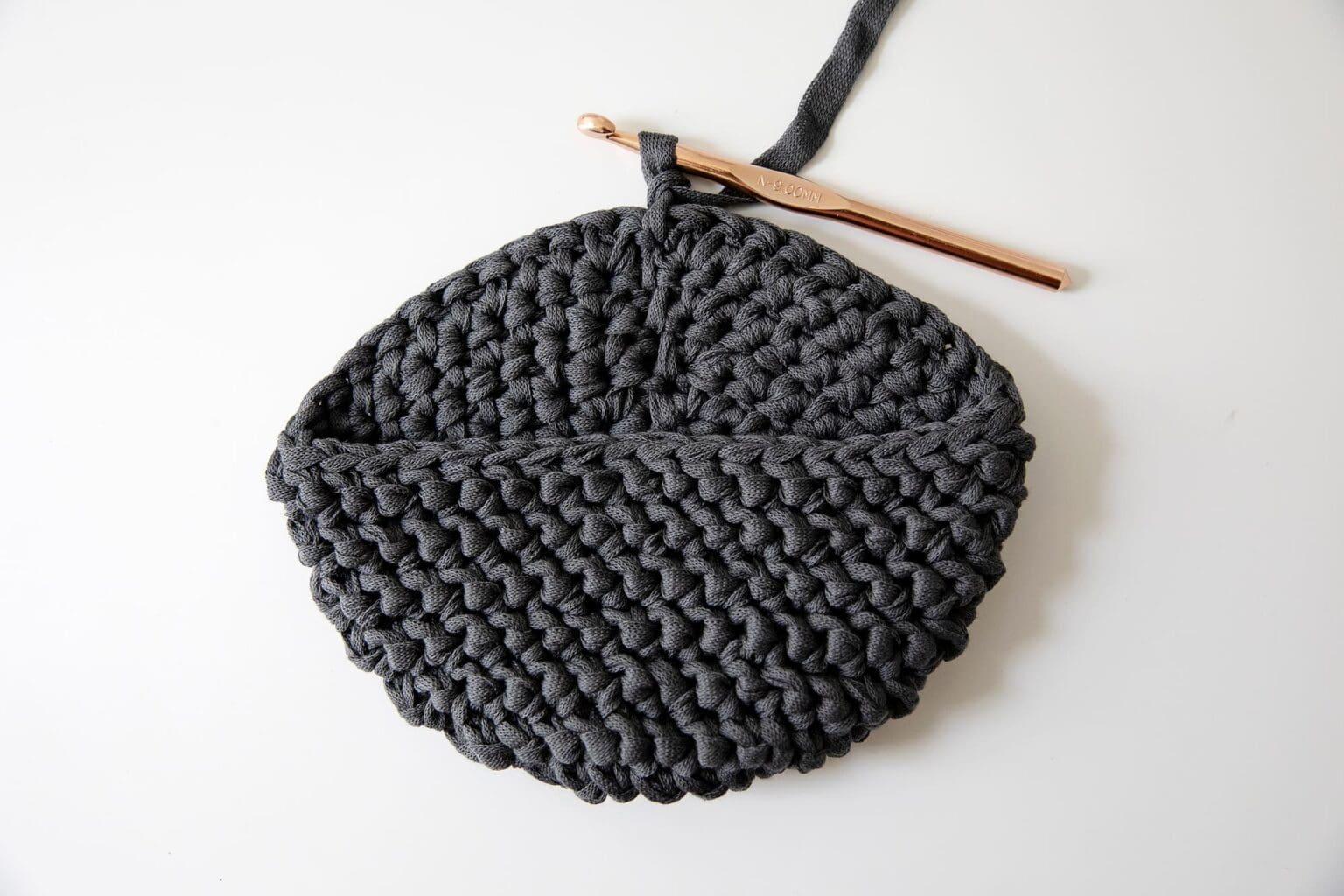 Create Beautiful Crochet Hanging Baskets: A Step-by-Step Guide