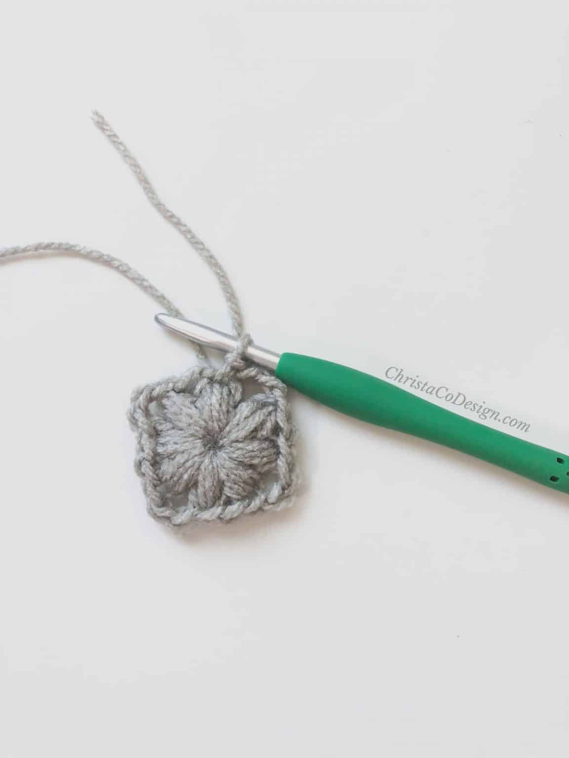 Create a Cozy Crochet Puff Stitch Blanket: Step-by-Step Guide for Crafting Enthusiasts