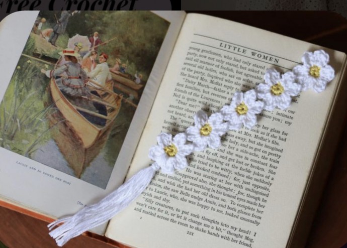 Unlock Fun Reading with the Dainty Daisy Bookmark - Easy DIY Project Unlock Fun Reading with the Dainty Daisy Bookmark - Easy DIY Project