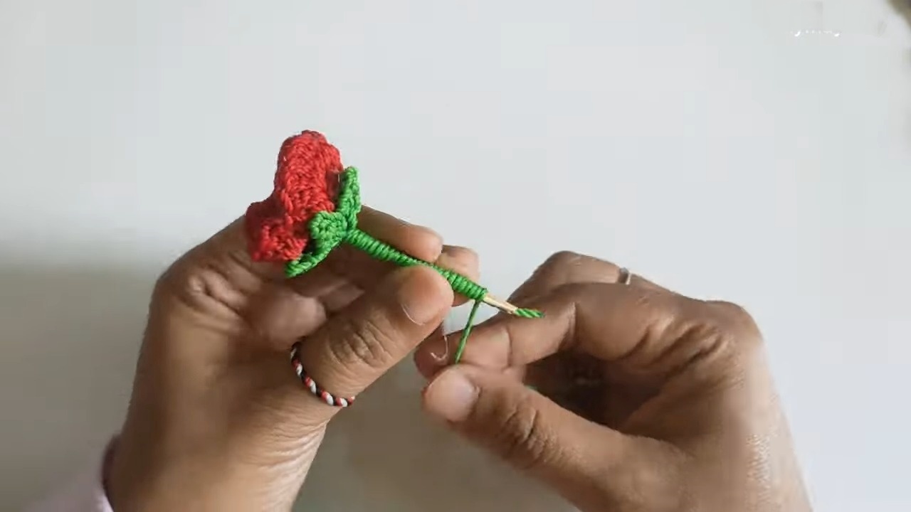 Create Stunning Crochet Flower Bouquets: A Step-by-Step Guide to Crafting Timeless Gifts