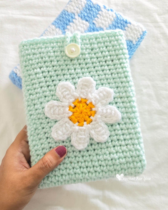 Create Your Own Adorable Crochet Daisy Flower Book Sleeve - Easy Patterns and Instructions
