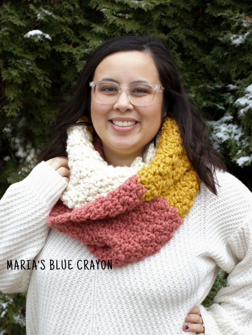 Crochet Color Block Infinity Scarf - Stylish and Versatile Accessory for Any Outfit