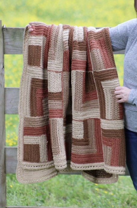 Free Crochet Pattern: The Rustic Squares Blanket
