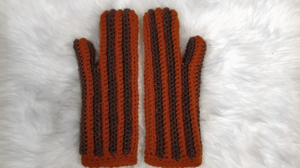 Create Cozy One Piece Mittens with This Easy Crochet Pattern