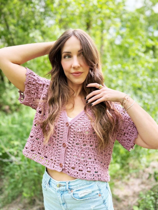 Crochet The Boxy Blooms Cardigan - A Stylish and Cozy Addition to Your Wardrobe