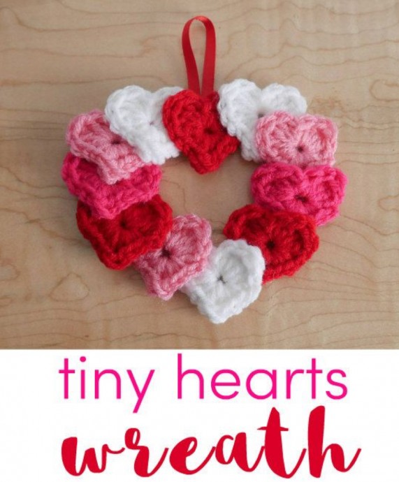Create a Unique Crochet Tiny Hearts Wreath for Charming Home Decoration Create a Unique Crochet Tiny Hearts Wreath for Charming Home Decoration