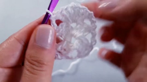 Crochet Bridal Lace Cufflet - A Timeless Accessory for Your Wedding Day