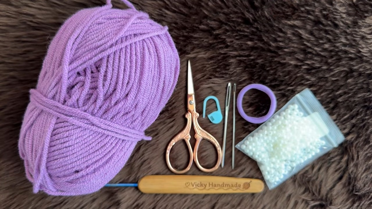 Create Your Own Crochet Beaded Bow Hair Tie: A Fun and Stylish Accessory for Every Occasion