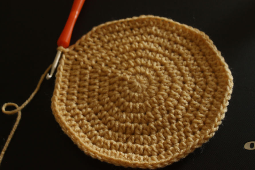 How to Crochet a Stylish Ripple Turban Beanie for Cozy Winter Fashion