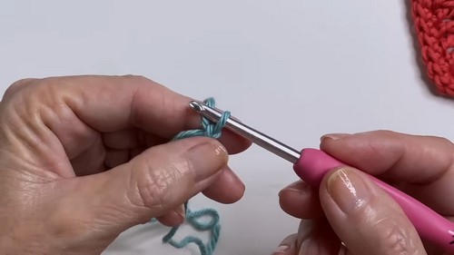 Create Stunning Crochet Fisherman’s Ring Square: A Detailed Guide with Tips and Materials