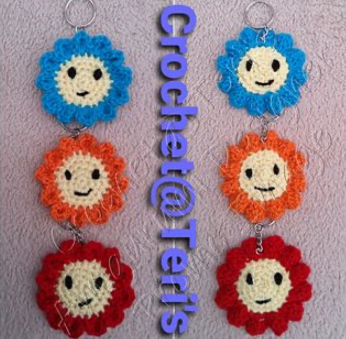 Create Unique Crochet 2 Faced Flower Keychains for Eye-Catching Accessories and Gifts Create Unique Crochet 2 Faced Flower Keychains for Eye-Catching Accessories and Gifts