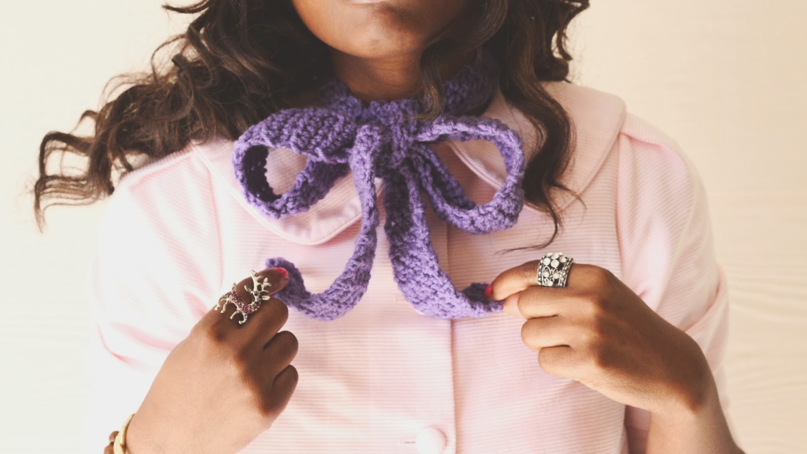 Create a Charming Crochet Bow Scarf: A Step-by-Step Guide for Fashion and Warmth