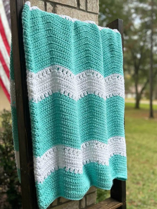 Crochet Bayside Breeze Throw Blanket - Easy Pattern and Materials Guide