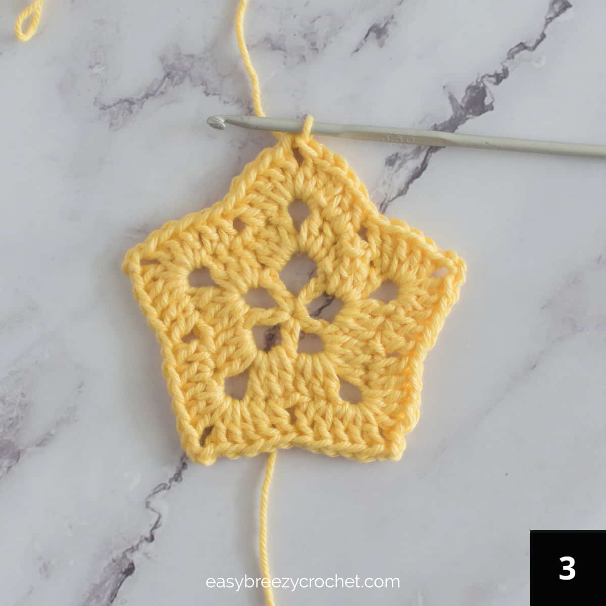 Create a Beautiful Crochet Star Coaster - Step-by-Step Instructions for Beginners and Experts
