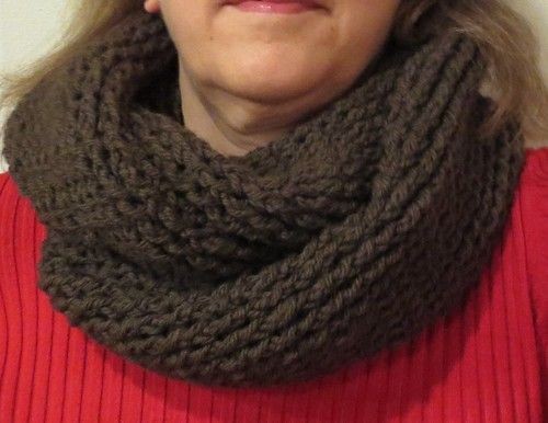 Embrace Style and Warmth with the Crochet Twisted Cowl Scarf – A Fashion Essential Embrace Style and Warmth with the Crochet Twisted Cowl Scarf – A Fashion Essential
