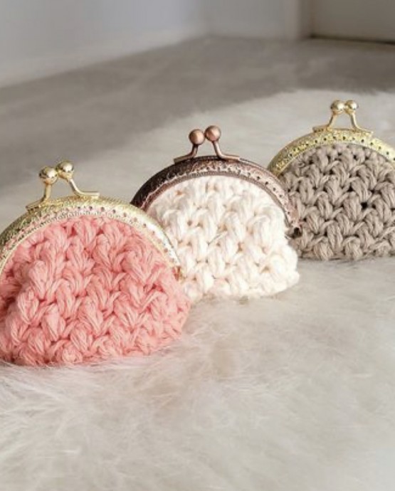 Easy Crochet Coin Purse Pattern