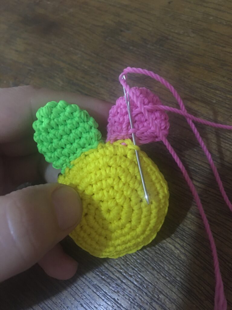 Craft Beautiful Crochet Flower Keychains: A Step-by-Step Guide for Creative Gifts