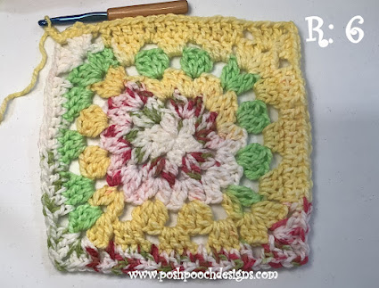 Create a Cozy and Charming Crochet Blossom Baby Blanket - Perfect for Your Little One