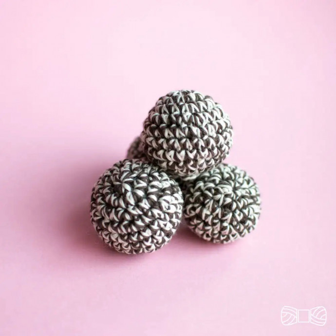 Delicious Crochet Chocolate Coconut Balls Recipe - Easy No-Bake Treats to Indulge In!