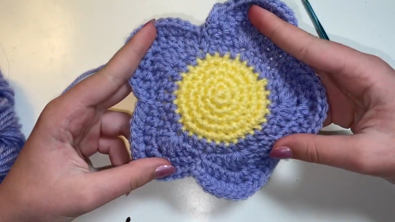 Create Beautiful Crochet Flower Coasters for Your Home D&eacute;cor