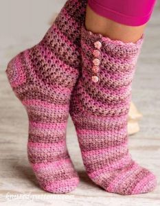Create Adorable Crocheted Socks: A Comprehensive Guide for Beginners and Experts