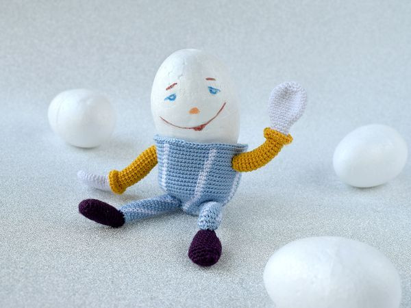 Adorable Crochet Humpty Dumpty Egg Holder: A Whimsical Addition to Your Breakfast Table Adorable Crochet Humpty Dumpty Egg Holder: A Whimsical Addition to Your Breakfast Table