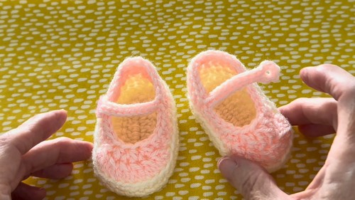 Adorable and Stylish Crochet Baby Shoes: A Complete Guide for Creative Parents